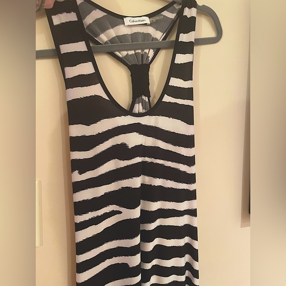 Calvin Klein sleeveless maxi dress. - Picture 8 of 10